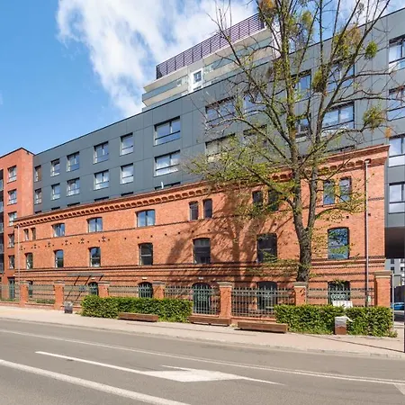 Bastion Gdansk, Sun & Snow