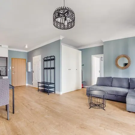 Bastion Gdansk, Sun & Snow