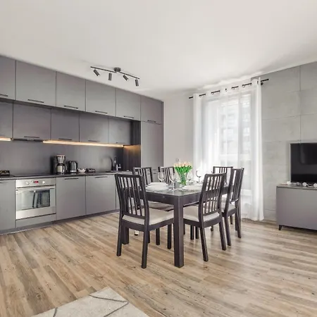 Bastion Gdansk, Sun & Snow *