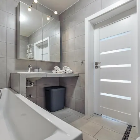 Bastion Gdansk, Sun & Snow